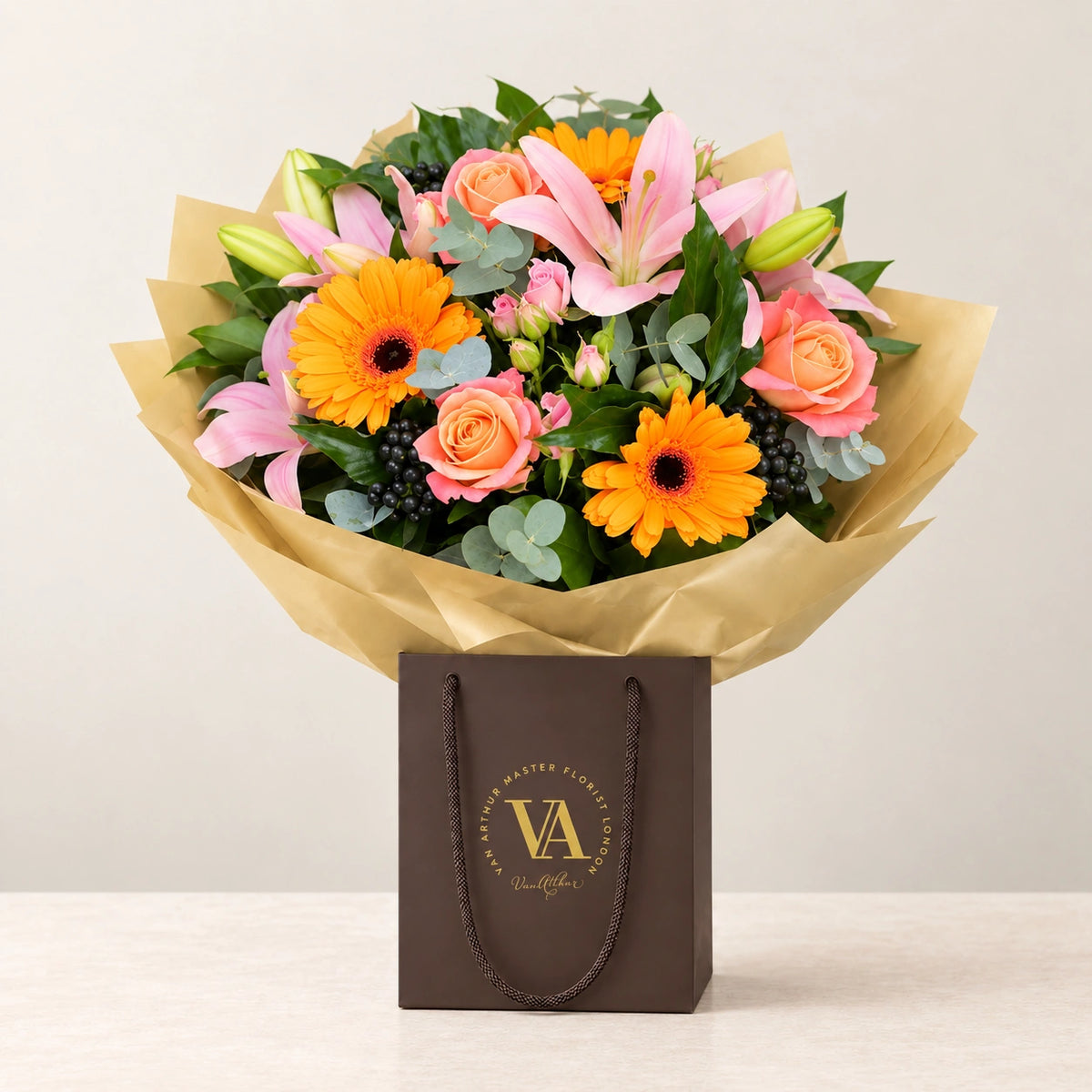 Delilah — bouquet in branded Van Arthur bag