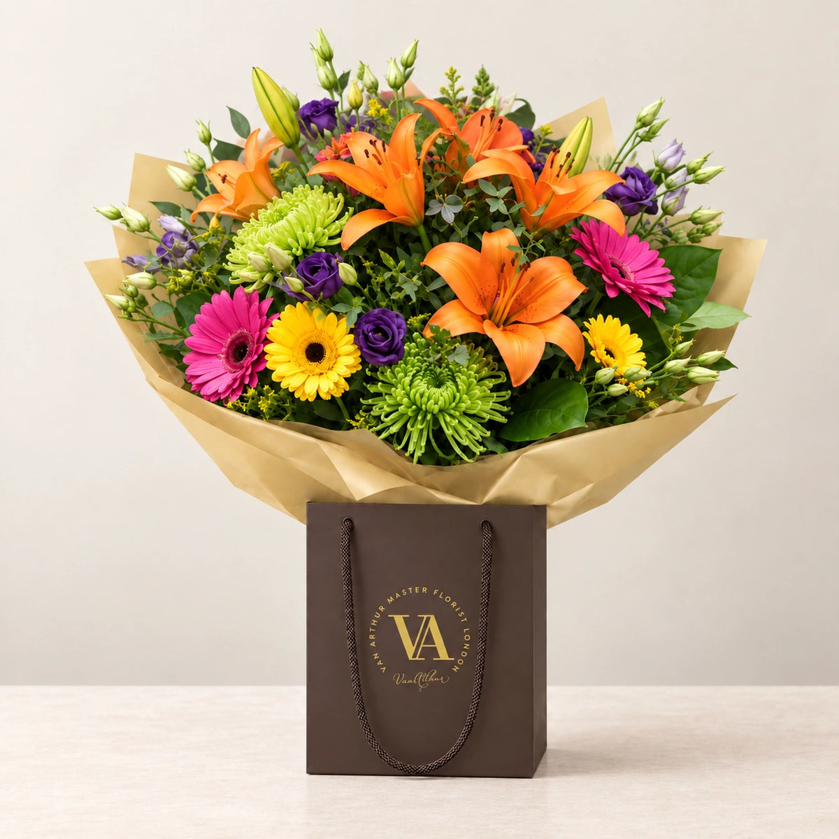Flair — bouquet in branded Van Arthur bag