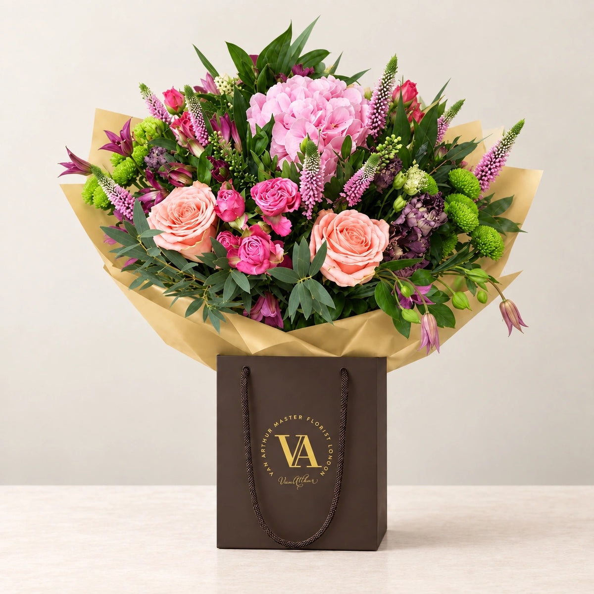 Meghan — bouquet in branded Van Arthur bag