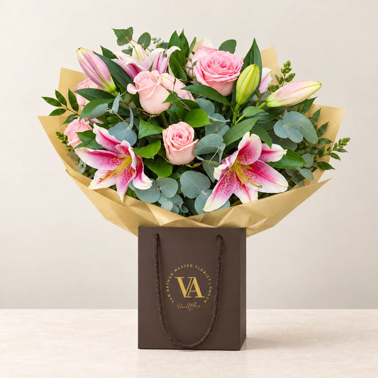 Amelia — bouquet in branded Van Arthur bag