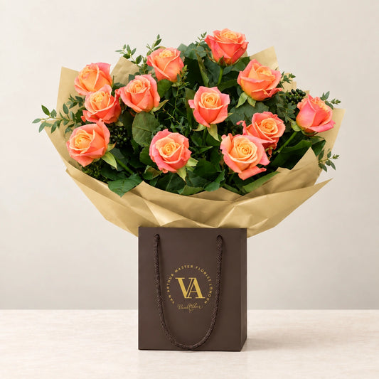 Amber — bouquet in branded Van Arthur bag