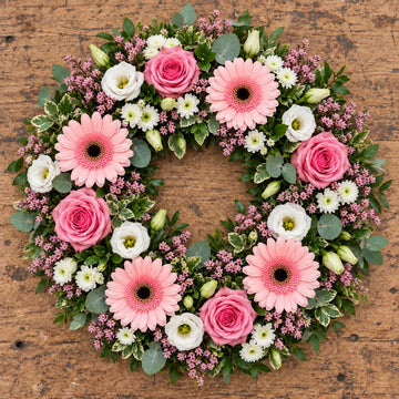 Pink/White wreath colour example